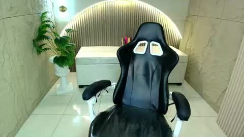 melody_clum online show from 28, 7, 2026