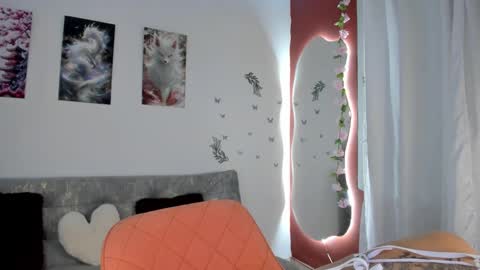 melody_cute10 online show from 12, 9, 2025