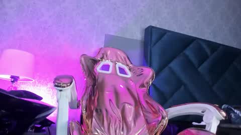 melody_hanks online show from 5, 11, 2025