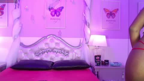     online show from 28, 4, 2026