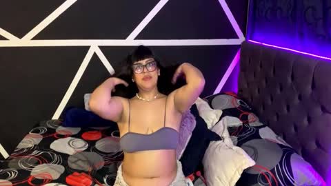 Snapshot of melodydreams1520 chatting on 8, 10, 2025 melodydreams1520 online show from 8, 10, 2025