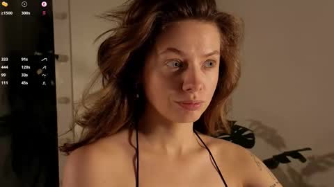 Snapshot of melodykey_x chatting on 16, 9, 2025 melody online show from 16, 9, 2025