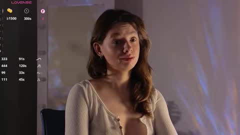 Snapshot of melodykey_x chatting on 6, 11, 2025 melody online show from 6, 11, 2025