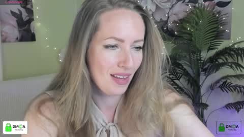 Snapshot of melodyys chatting on 7, 6, 2026 Melody My schedule this week Wednesday Thursday Sunday online show from 7, 6, 2026