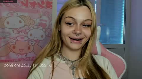 Snapshot of melonipinkbb chatting on 13, 5, 2026 MELONI online show from 13, 5, 2026