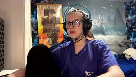Hi Im Aria 18 years old online show from 29, 6, 2026