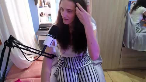 Megumi  Aina online show from 25, 10, 2025