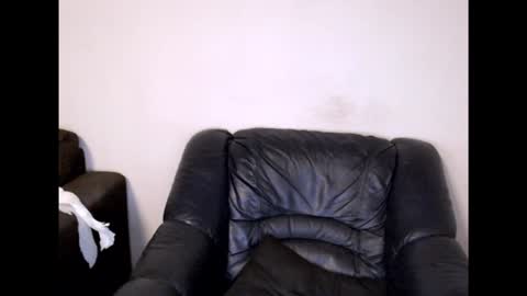 Snapshot of memyself8 chatting on 4, 1, 2025 memyself8 online show from 4, 1, 2025