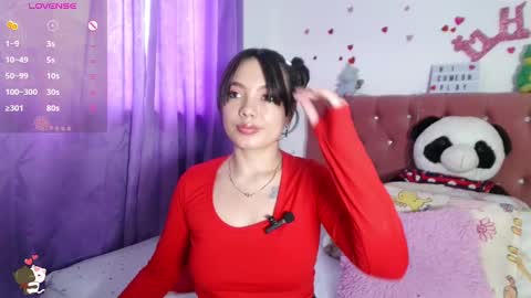 Snapshot of mena_hicks chatting on 19, 2, 2025 Heart online show from 19, 2, 2025