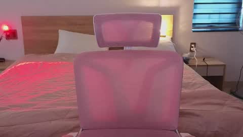 Mencialo online show from 15, 4, 2026