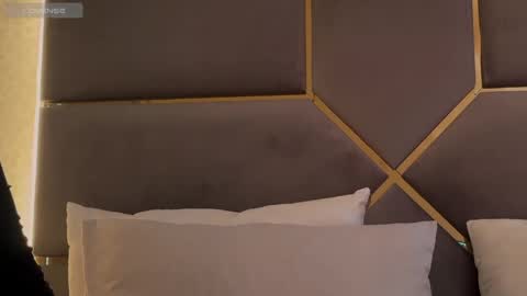 menndi online show from 23, 4, 2026