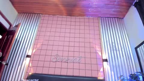 Princess Mensia online show from 8, 1, 2025