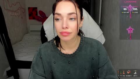 Snapshot of meow_moore chatting on 7, 1, 2025 Megan online show from 7, 1, 2025