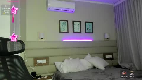 Snapshot of meow_moore chatting on 19, 2, 2025 Megan online show from 19, 2, 2025