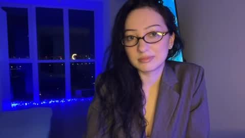 MeowAlika online show from 24, 4, 2026