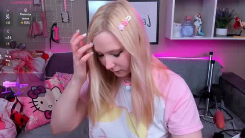 Snapshot of meowkakitty chatting on 27, 1, 2025 MeowkaKitty online show from 27, 1, 2025