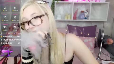 Snapshot of meowkakitty chatting on 11, 10, 2025 MeowkaKitty online show from 11, 10, 2025