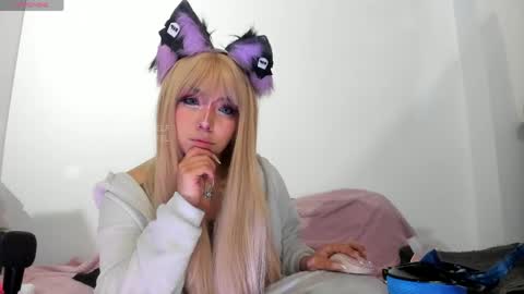 Snapshot of meowmelf chatting on 27, 5, 2026 meowmelf online show from 27, 5, 2026