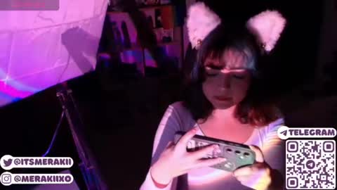 Snapshot of meraki_fraise chatting on 27, 7, 2026 online show from 27, 7, 2026