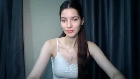 Snapshot of meralynn chatting on 18, 12, 2025 LEVA online show from 18, 12, 2025