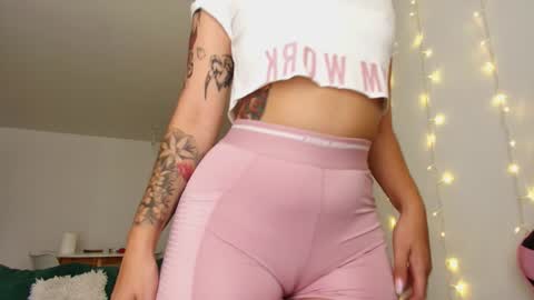 Miss Freckles online show from 26, 1, 2025