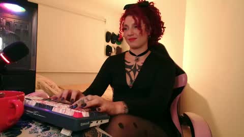 Miss Freckles online show from 19, 5, 2026