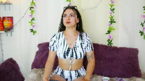 Merida Bell online show from 28, 2, 2025