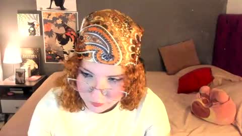 laura 3 i am independent model online show from 10, 7, 2026