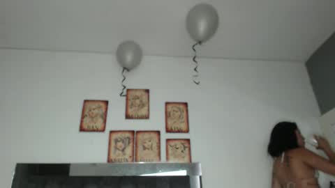 Snapshot of merlina_t chatting on 25, 11, 2025 merlina_t online show from 25, 11, 2025