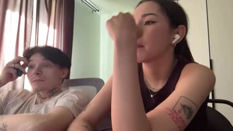 Alex and Mila online show from 18, 7, 2026