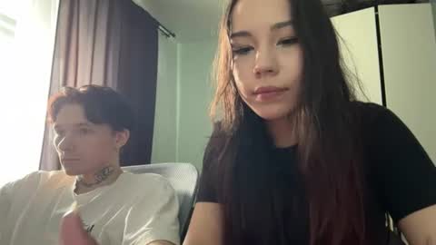 Alex and Mila online show from 22, 7, 2026