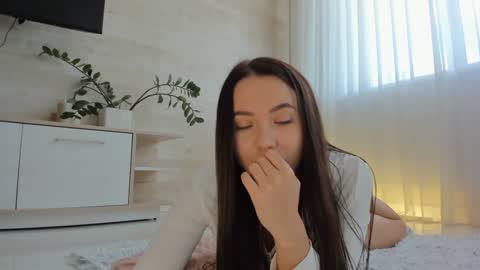 Snapshot of meryfoxxx chatting on 25, 9, 2025 meryfoxxx online show from 25, 9, 2025