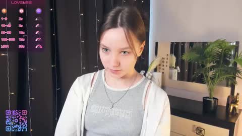 Snapshot of meryldell chatting on 12, 3, 2025 Lollita online show from 12, 3, 2025