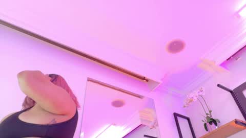 Snapshot of merystone chatting on 31, 5, 2026 Mery Stone online show from 31, 5, 2026