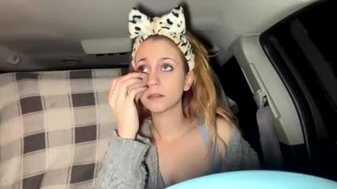 mezzy69 online show from 6, 1, 2025