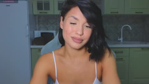 Mia online show from 1, 10, 2025