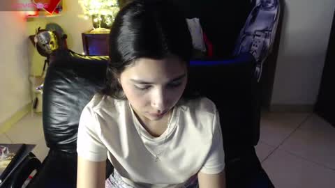 Mia online show from 10, 1, 2025