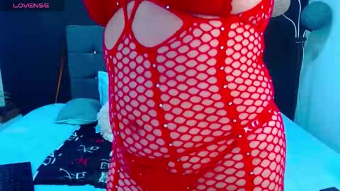 C A L L  M E  M I A  online show from 4, 12, 2025