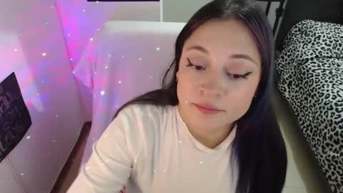 mia online show from 10, 3, 2025