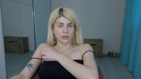 mia_angel online show from 22, 5, 2026