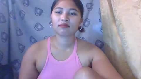 Snapshot of mia_bella04 chatting on 3, 12, 2025 mia_bella04 online show from 3, 12, 2025