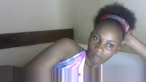 Snapshot of mia_bellah chatting on 8, 6, 2026 aishah petite online show from 8, 6, 2026