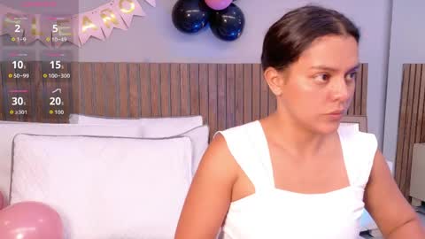 Mia Bellefort online show from 28, 4, 2026