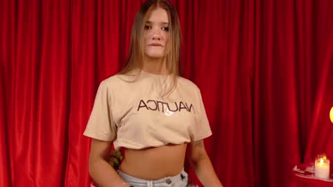 Mia Benett  online show from 4, 4, 2026