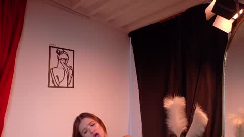 Mia Benett  online show from 12, 6, 2026
