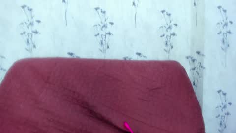 Mia  online show from 28, 1, 2025