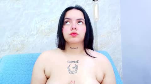 Mia  online show from 9, 10, 2025