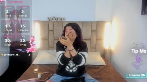 mia_cavallii online show from 5, 3, 2026