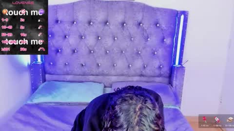 mia_cavallii online show from 13, 3, 2026