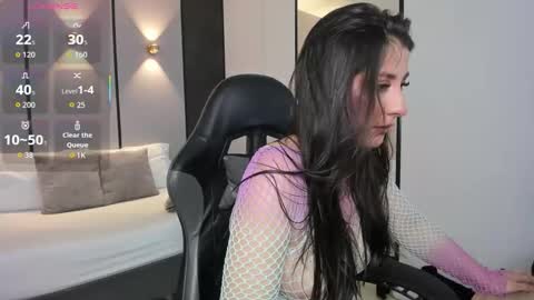 M I A  online show from 25, 3, 2026